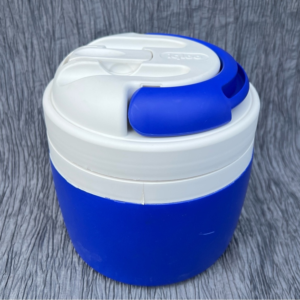 Vtg IGLOO Elite 1/2 gal Water Cooler Dog K9 Training Drinking Blue & White USA